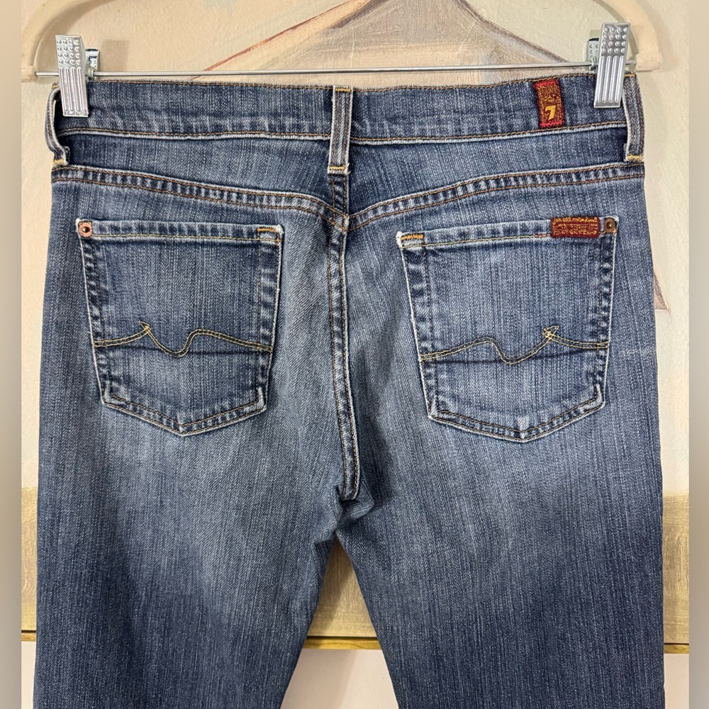 7 FOR ALL MANKIND Boycut Medium Wash Size 28 - Picture 5 of 8
